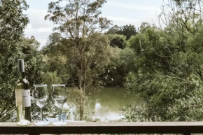 Private 2 Bedroom Cottage with Lakeview
